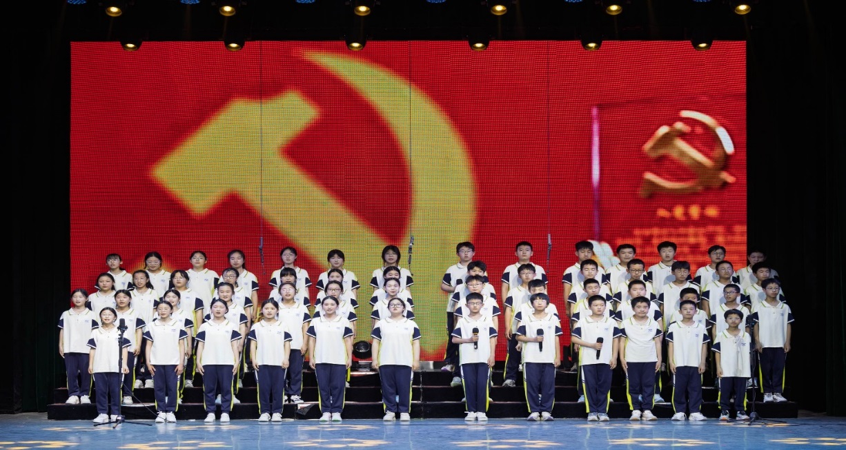 红歌嘹亮颂家国，五四薪火耀青春 ——望江初中关工委携手德育处举办七年级红歌盛会